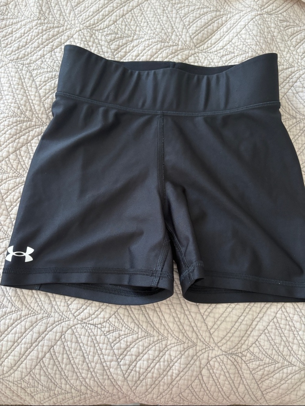 Under Armour Black Women's Athletic Bike Shorts